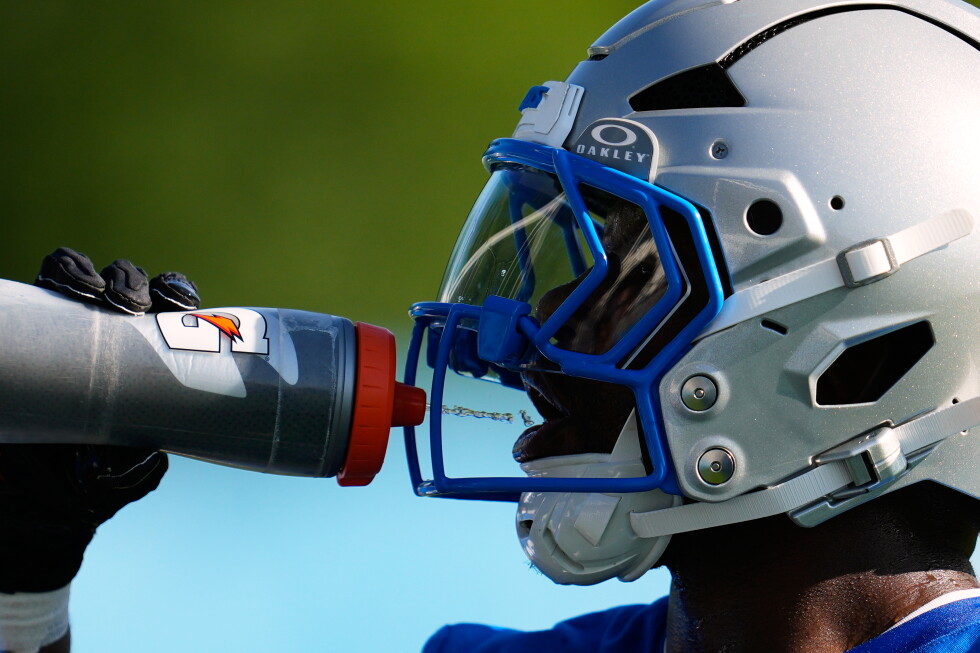 Stringer's death led to cold tubs near every NFL practice field