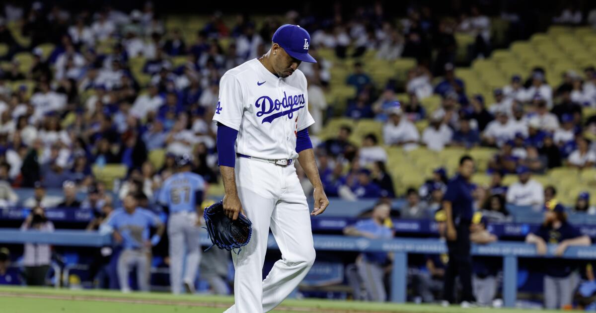 Edwin Díaz meltdown blows Dodgers' lead in loss to Brewers