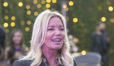 Jeanie Buss seeks court help keeping her family's share of Lakers