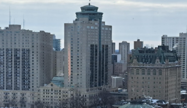 Winnipeg’s iconic revolving restaurant could soon spin again