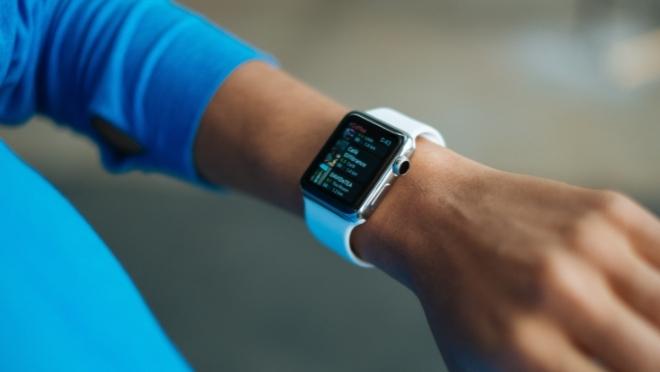 Wearable White smartwatch