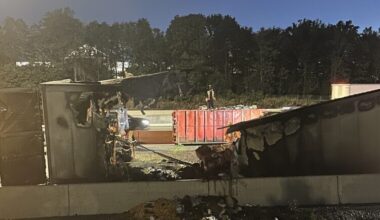 Hwy. 401 reopens in Mississauga after transport truck fire