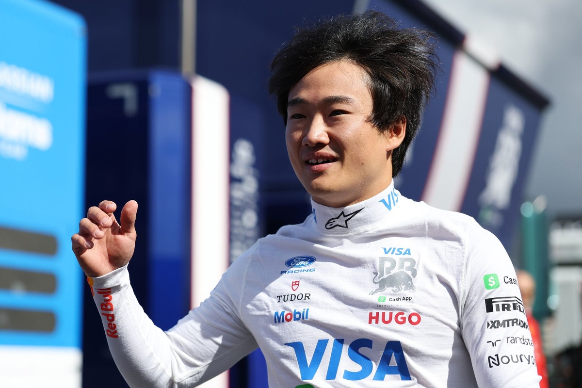 Yuki Tsunoda reveals beach phone call that led to surprise F1 return