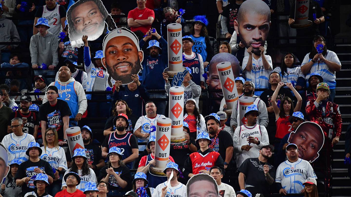 Clippers Deserve the NBA's Kawhi Punishment, Not the Fans