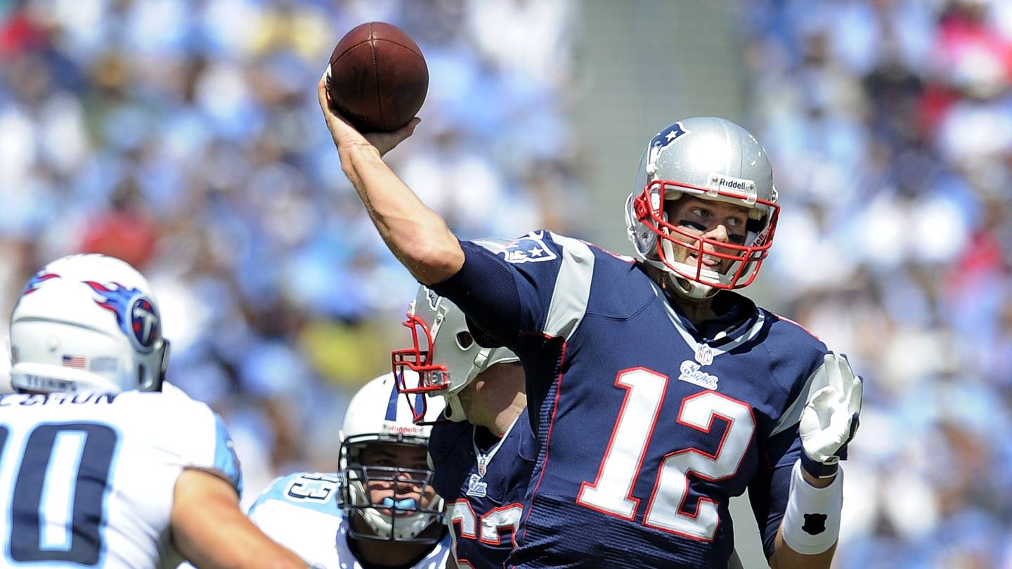 Topps NFL Living Set Debuts With Limited Edition Tom Brady Card