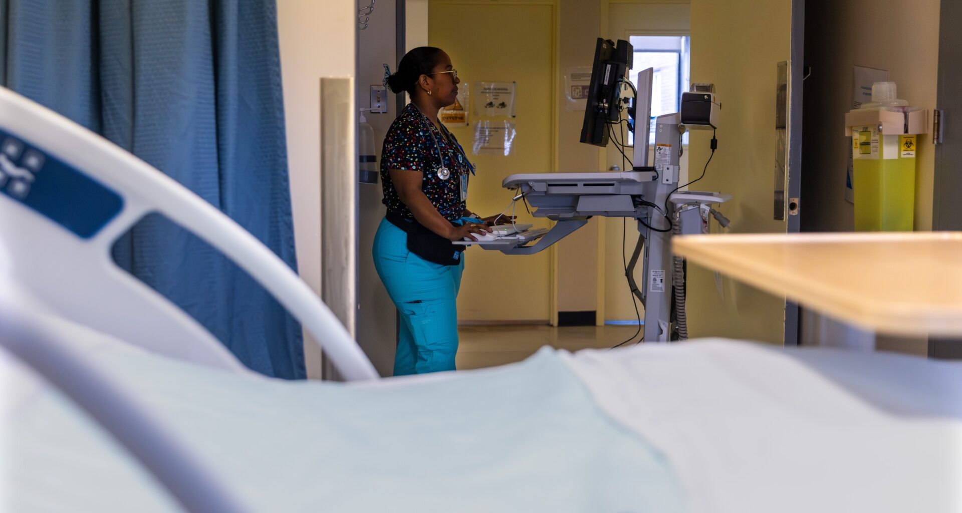 Inside Montreal's hospitals: Staff speak out as Santé Québec faces its first election test