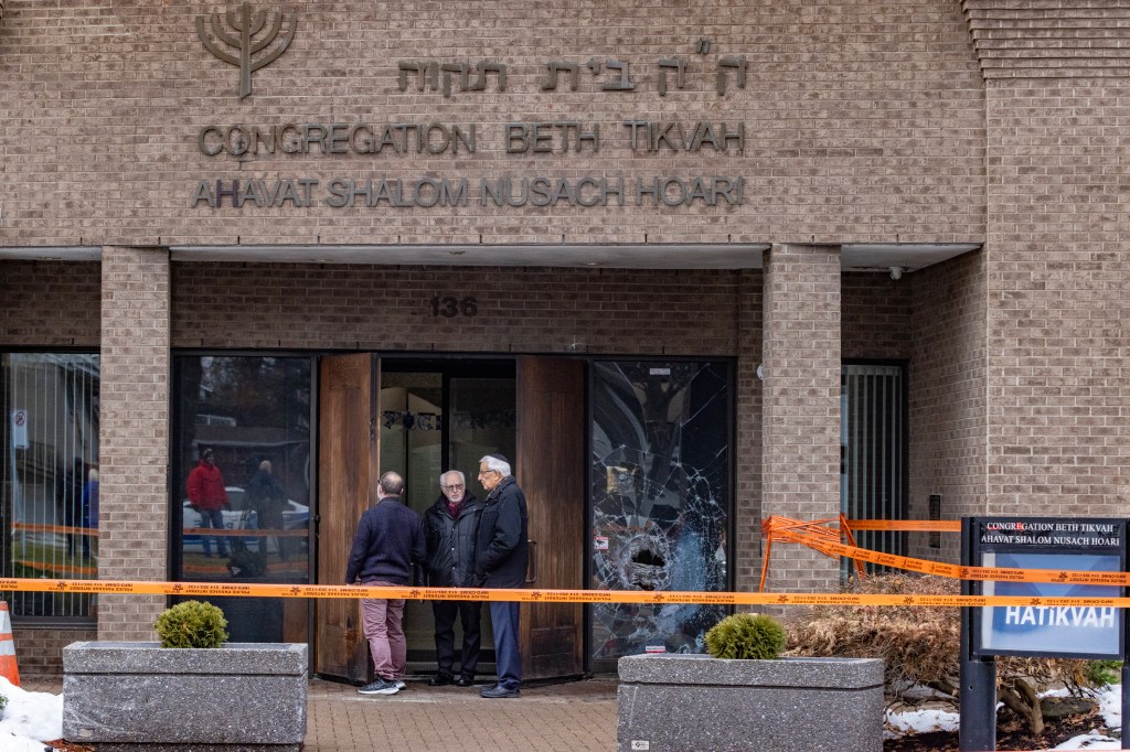 West Island synagogue firebombing was ‘insidious,’ judge says, sentencing man to 2 years