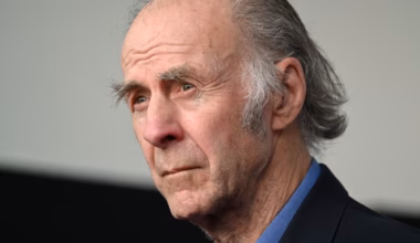 British adventurers rally around Sir Ranulph Fiennes after concerns raised over his care