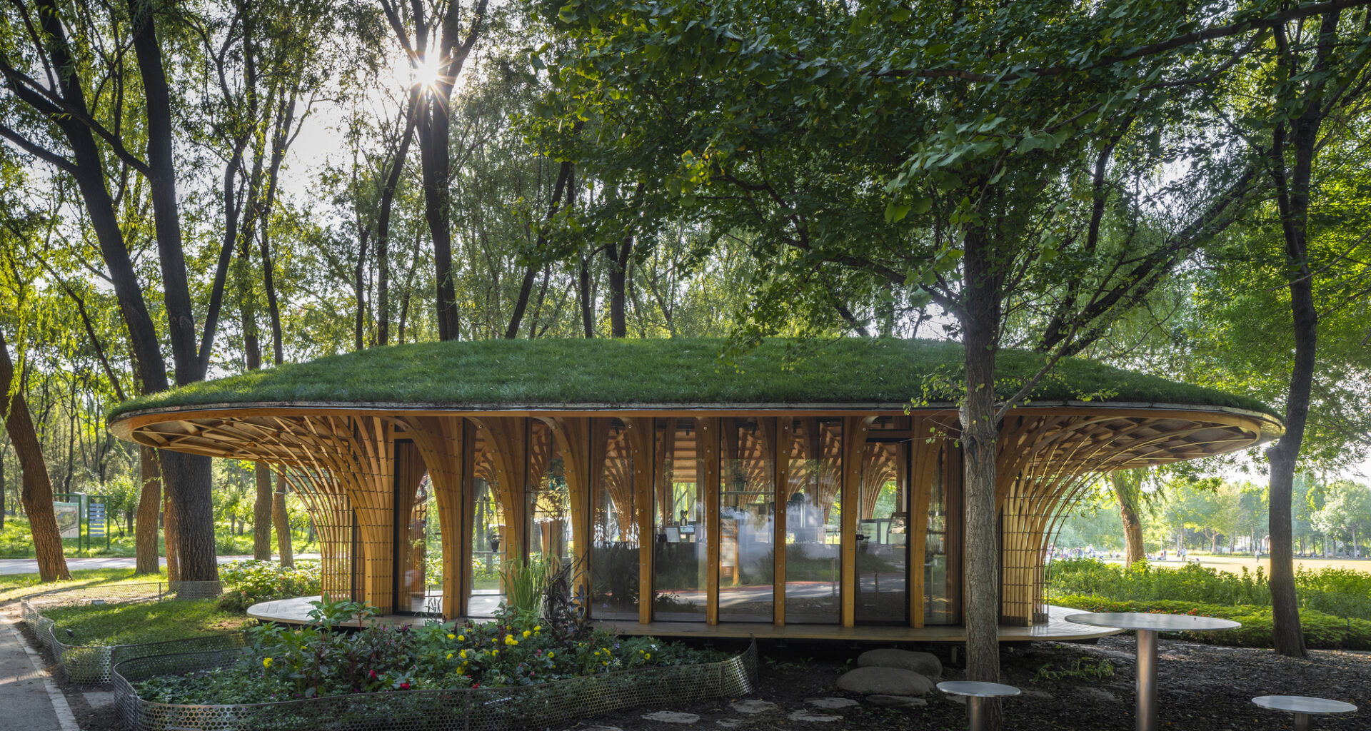 West Garden Florist / LUO studio