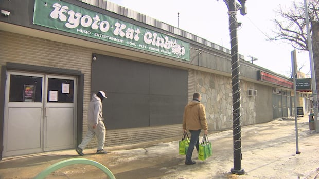 Possible hepatitis A exposure at Winnipeg beer vendor and bar, health officials warn