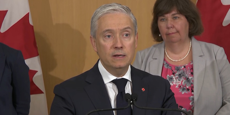 Ottawa Extends Gas Tax Break Until January 31