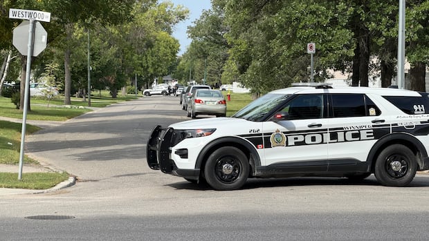 2 arrested after police standoff in Winnipeg's Westwood area
