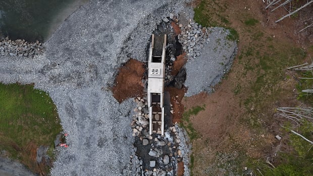 Lunenburg lifts water restrictions after dam breach