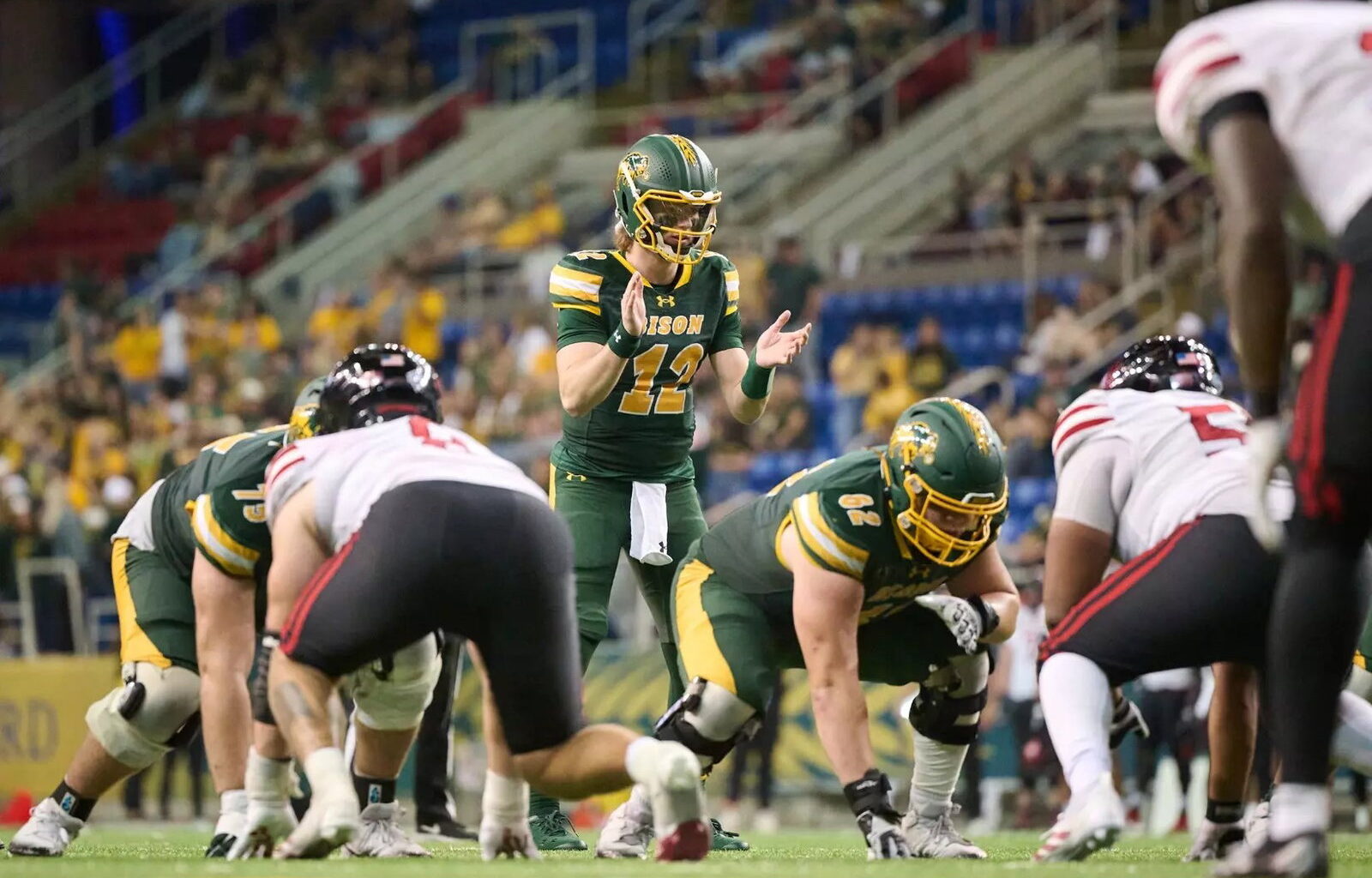 Edmonton Elks add North Dakota State QB Nathan Hayes to negotiation list