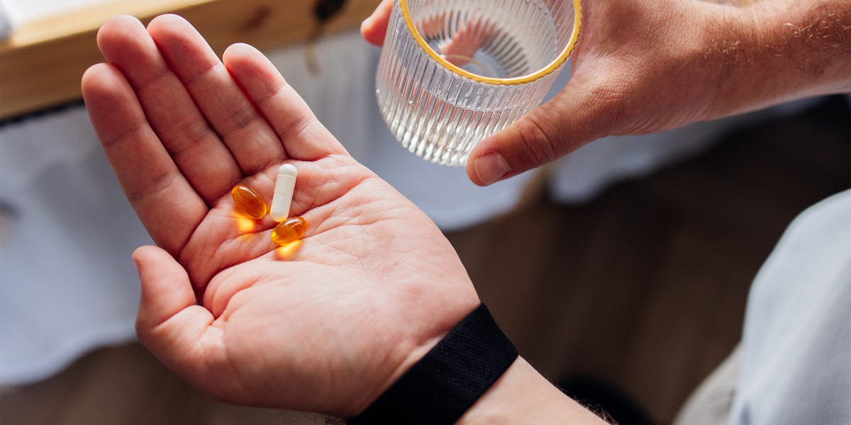 Runner’s World Guide to Nutrition and Fueling: Supplements You Need
