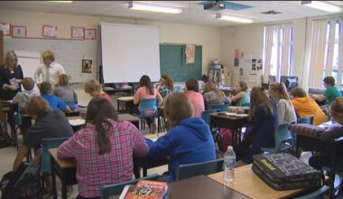 Manitoba consultations on AI chatbot, social media ban in class to begin in 'coming months'