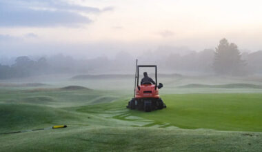 The people we need to thank at golf clubs