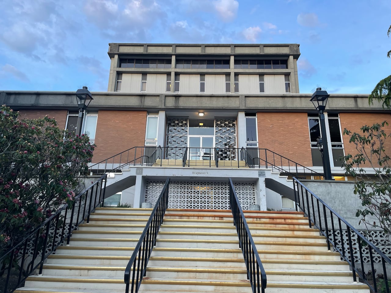a courthouse