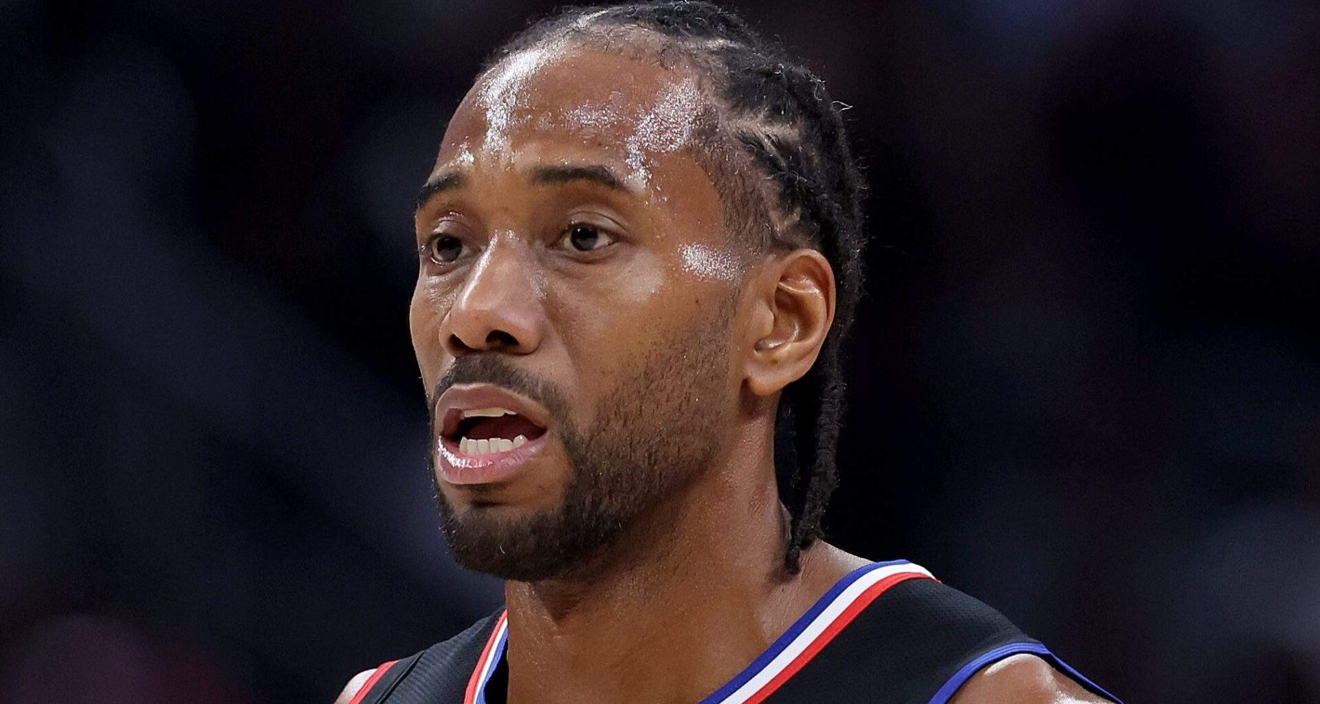 Raptors Get Strong 6-Word Message From Kawhi Leonard Amid Stalled Trade