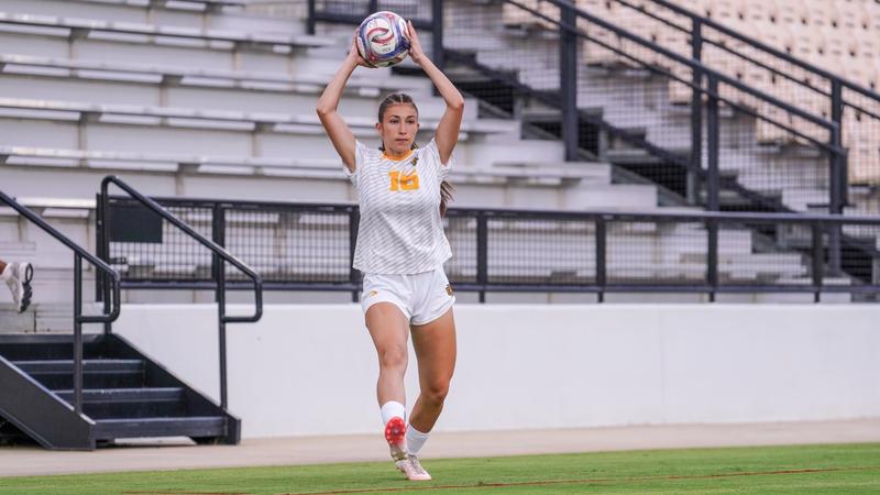 Owls Wrap Up Road Trip with Visit to Presbyterian