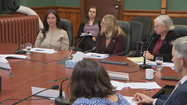 With nursing vacancies high, union pushes Health P.E.I. to improve retention rates