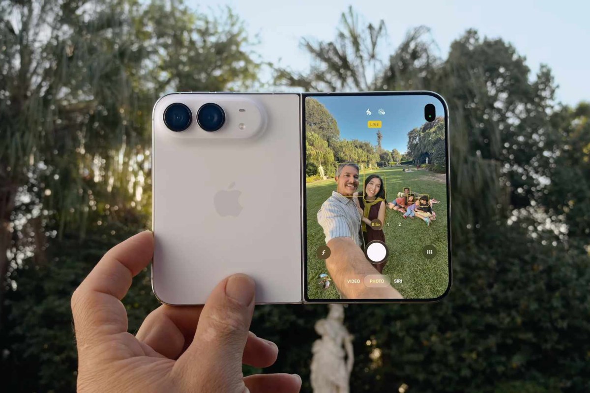 The iPhone Duo does not solve foldables' biggest problems