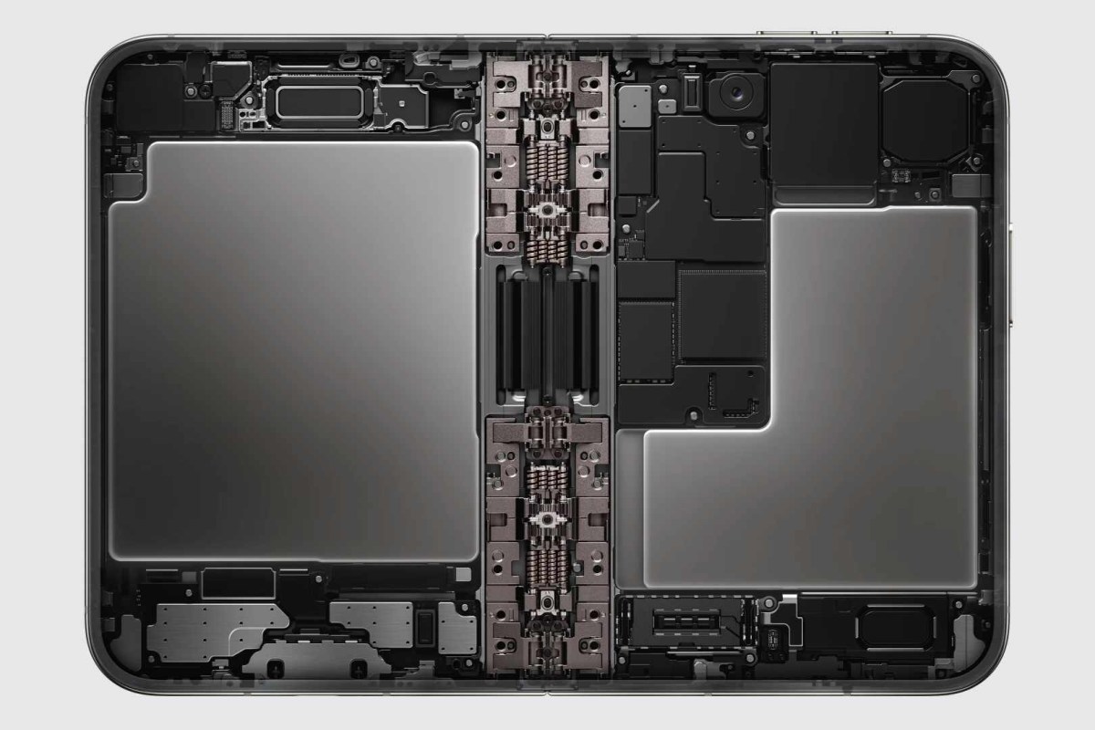 The iPhone Duo does not solve foldables' biggest problems