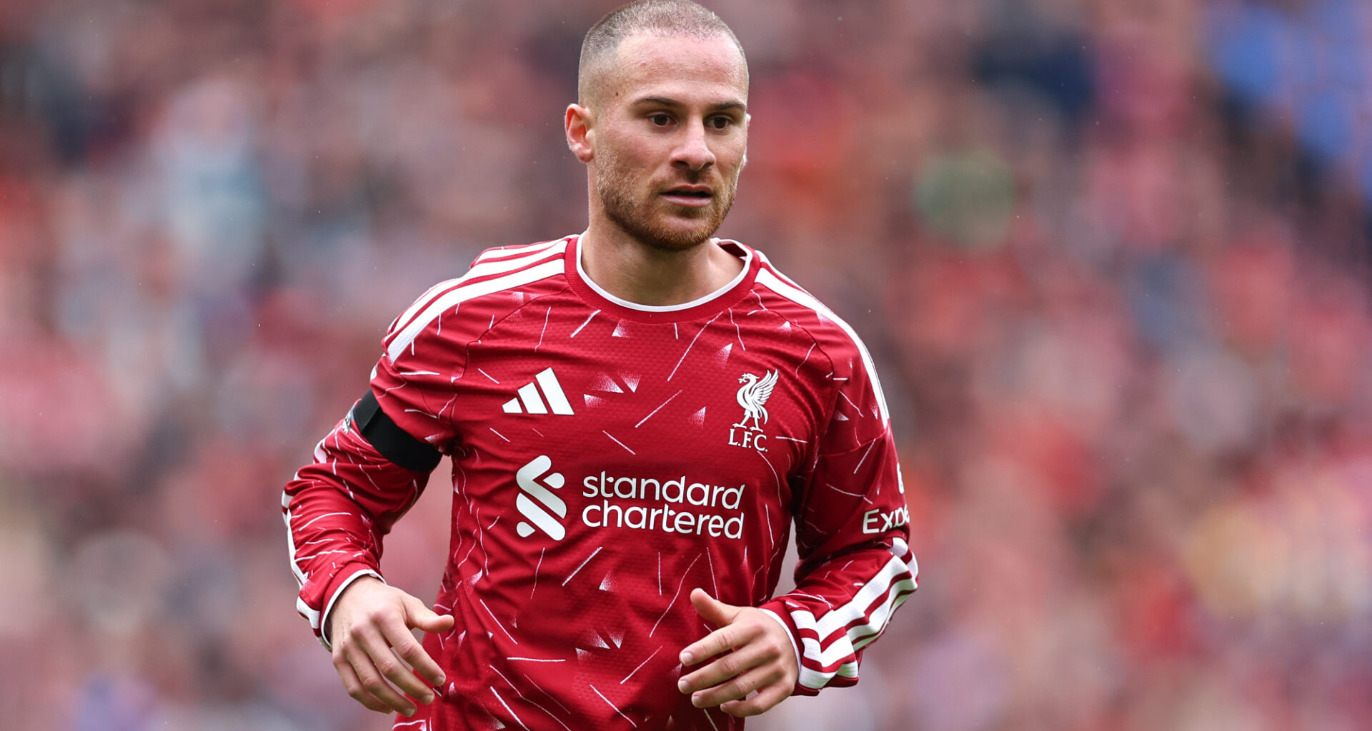 Alexis Mac Allister of Liverpool running.