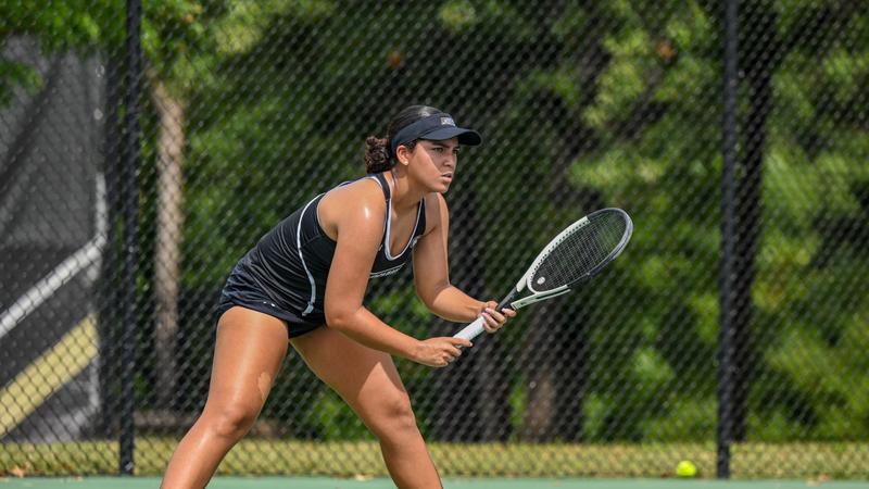 Women's Tennis Completes First Tournament Of The Fall