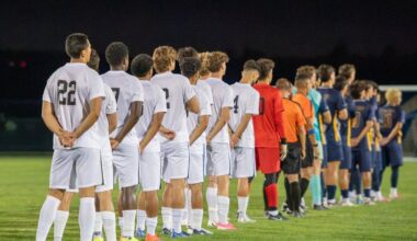 Eagles Fall to Benedictine Mesa, 2-1