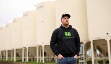 Rain causing poor harvest conditions for farmers – Winnipeg Free Press