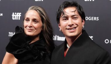 Toronto fans go wild for Hudson Williams. And the cast of his new show goes wild for Canada