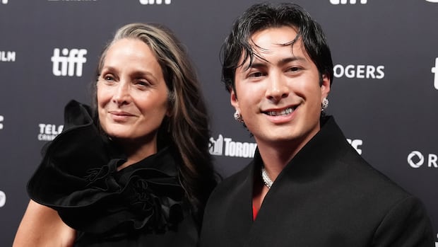 Toronto fans go wild for Hudson Williams. And the cast of his new show goes wild for Canada