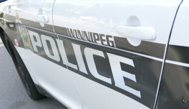 Delivery driver stabbed near Winnipeg's Health Sciences Centre