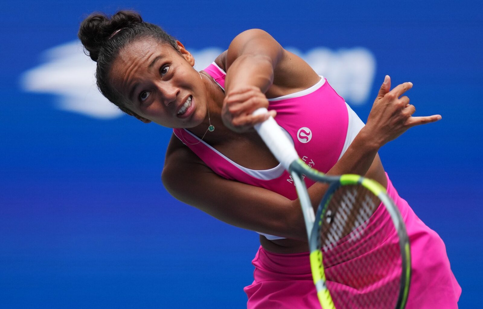 Canada’s Leylah Fernandez advances to quarterfinal of Singapore Open – Winnipeg Free Press
