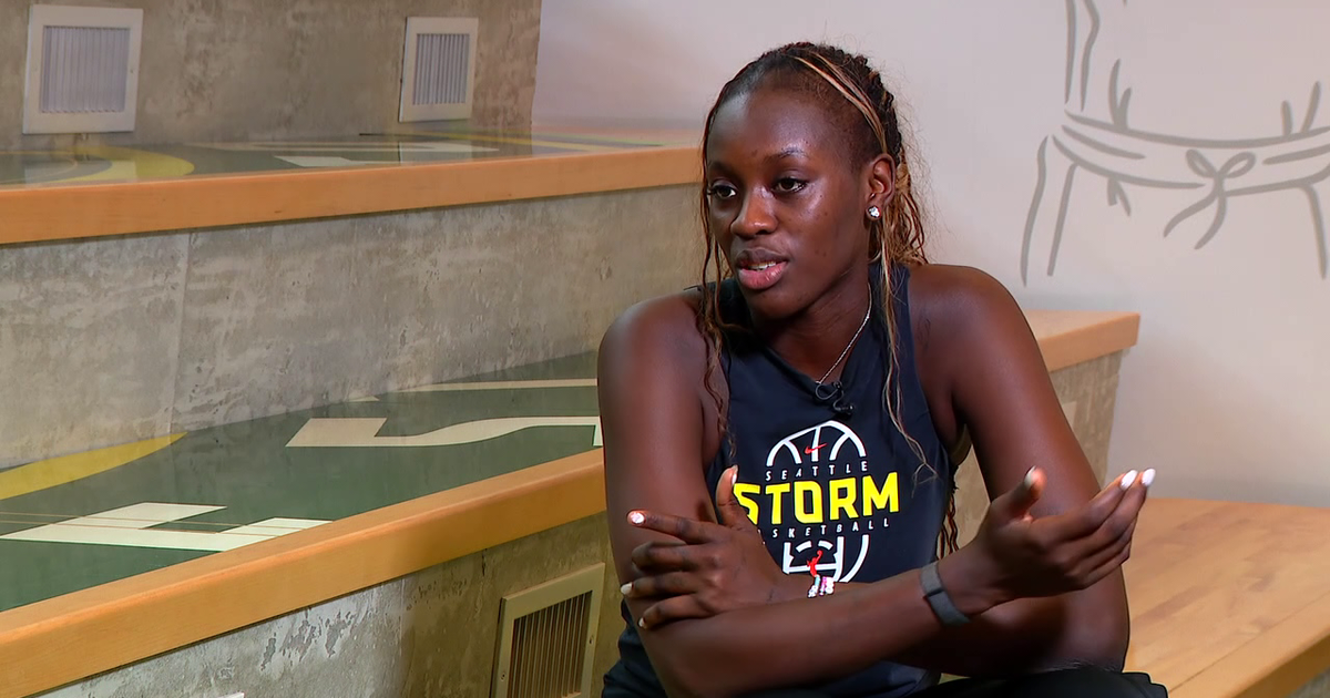 Awa Fam reflects on Hispanic roots, family and WNBA