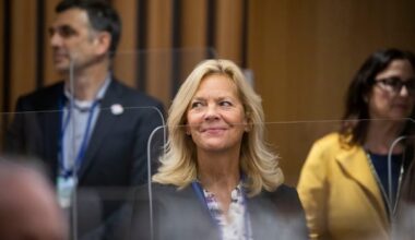 White Rock Mayor Megan Knight confirmed as B.C. Conservative candidate in Surrey South