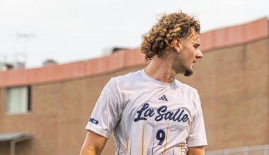 de Vries' Late Goal Pushes Men's Soccer To Draw With Dayton