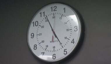 Time to end the time change? P.E.I.'s premier wants to hear your thoughts about it