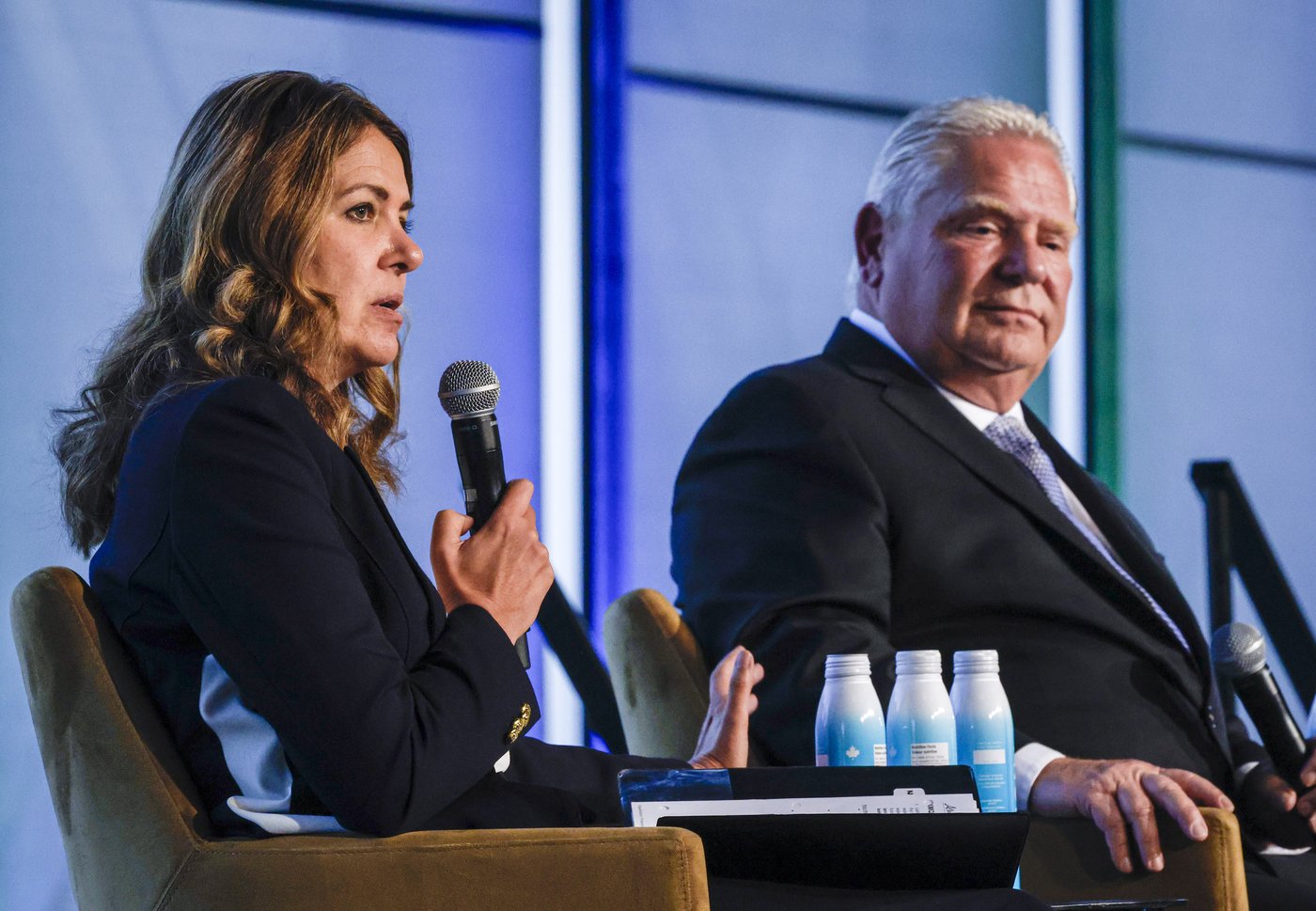 Ontario Premier Doug Ford comes to Calgary, urges Albertans vote to remain in Canada | NanaimoNewsNOW
