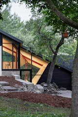 A Massive New Roof Turns a ’70s Chalet in Canada Into a Forest Palace - Photo 2 of 20 - 