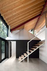 A Massive New Roof Turns a ’70s Chalet in Canada Into a Forest Palace - Photo 7 of 20 - 