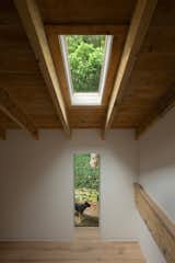 A Massive New Roof Turns a ’70s Chalet in Canada Into a Forest Palace - Photo 15 of 20 - 