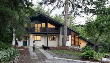 A Massive New Roof Turns a ’70s Chalet in Canada Into a Forest Palace