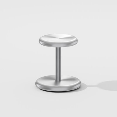 A Minimalist Wheeled Stool That Doesn't Look Like a Wheeled Stool