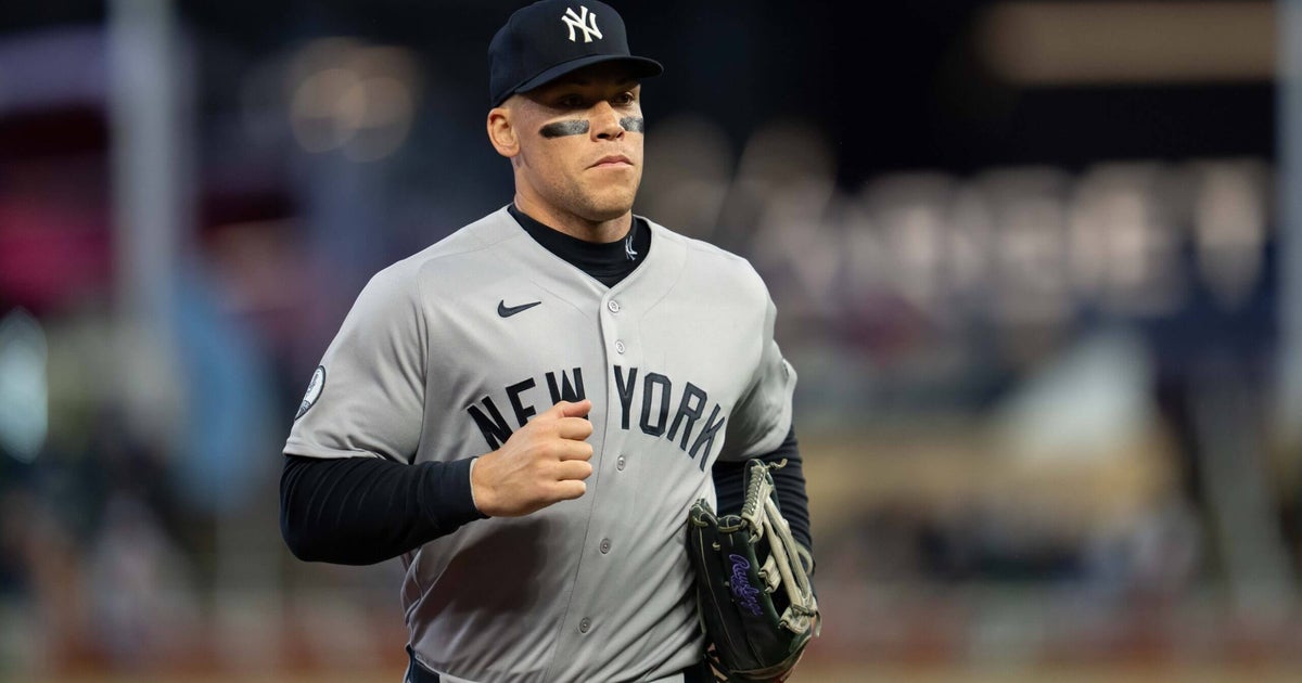 Yankees pull Aaron Judge with lower-right-leg tightness in sixth inning of game vs. Twins