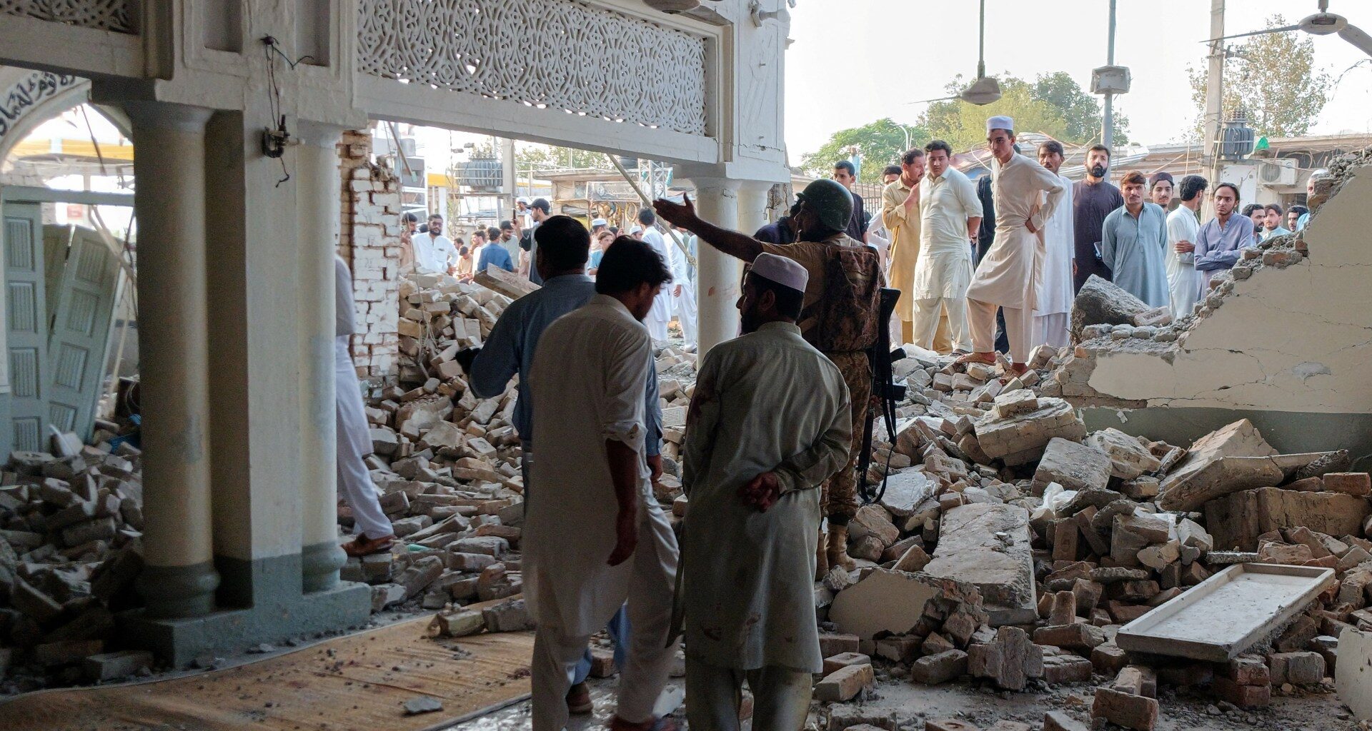 Bomb attack at Pakistan mosque kills at least 27 people | Armed Groups News