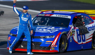 Kyle Larson (88) waves to the fans as he celebrates his win during the NASCAR O'Reilly Auto Par ...