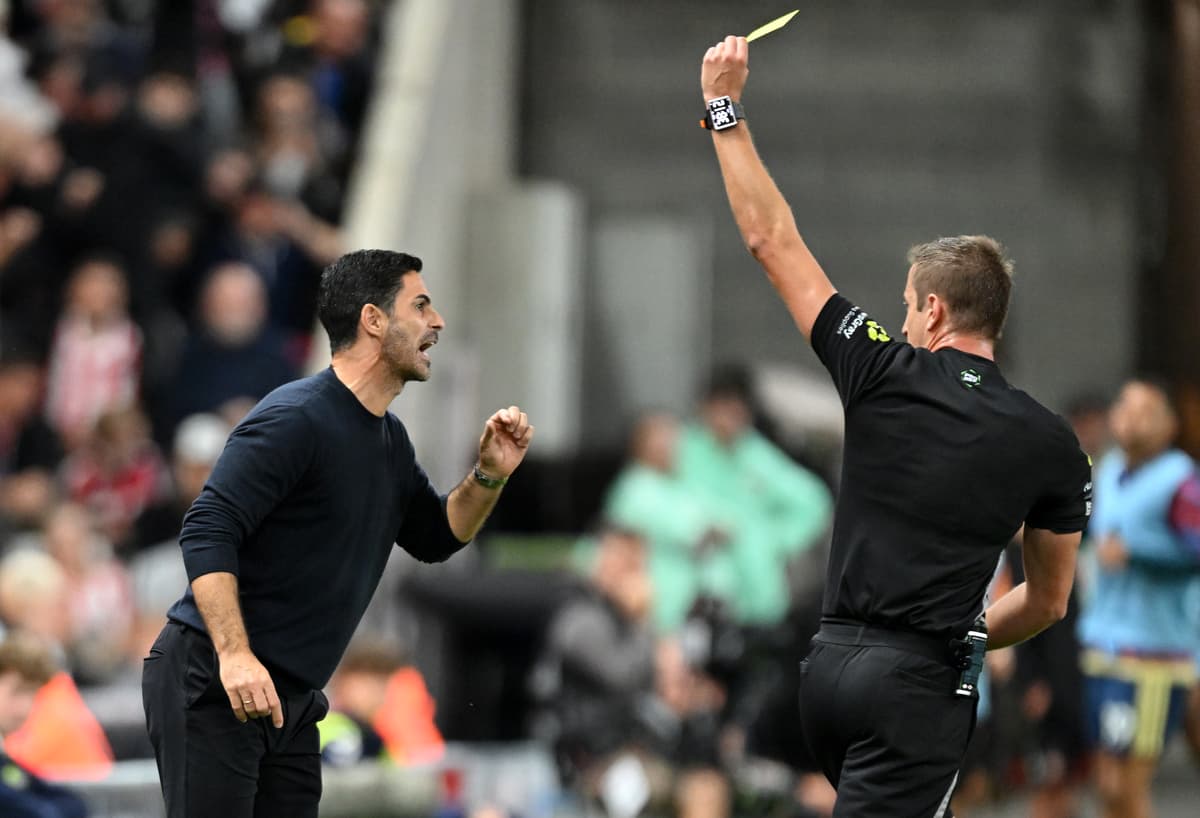Why Arsenal were awarded a penalty against them as Sunderland controversy explained - London Evening Standard