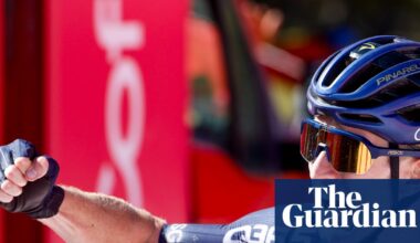 Mas closes on first Vuelta after Dunbar reels in Buitrago to win stage 19 summit finish | Vuelta a España